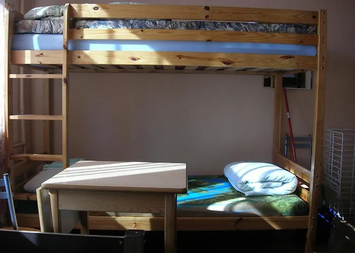 Elizabeth's Yh Albergue *