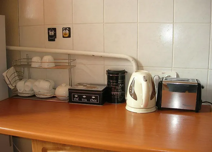 Elizabeth's Yh Albergue