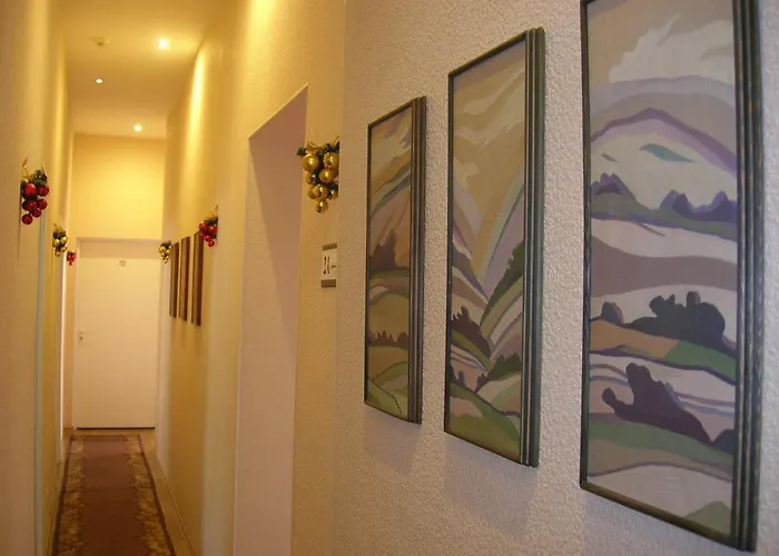 بيت شباب Elizabeth's Yh ريغا