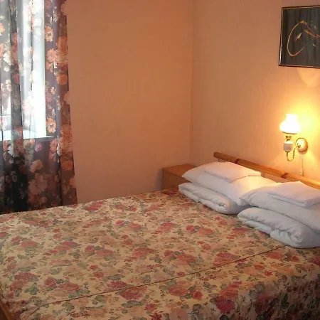 Elizabeth's Yh * Riga