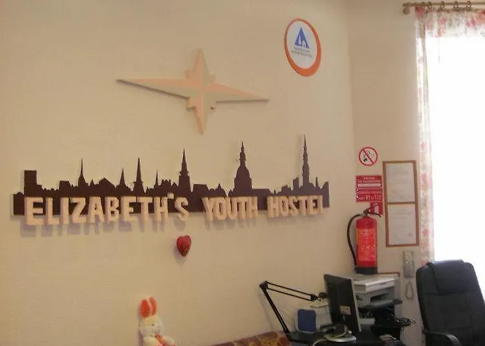 Elizabeth's Yh Riga